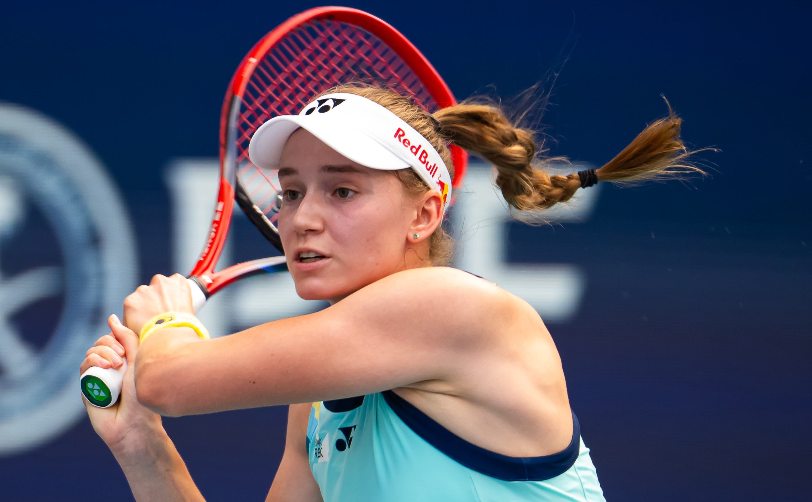 Elena Rybakina Edges Past Victoria Azarenka in Miami Open: Match Recap and Analysis