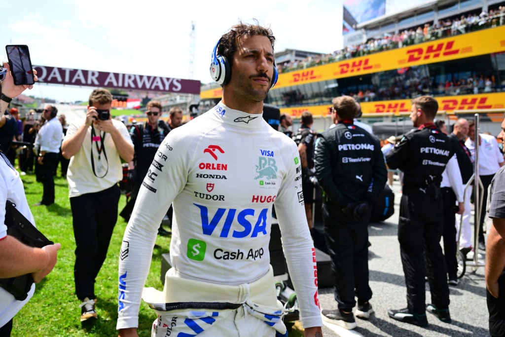 The Role of Daniel Ricciardos Manager in Shaping His F1 Future and Business Ventures