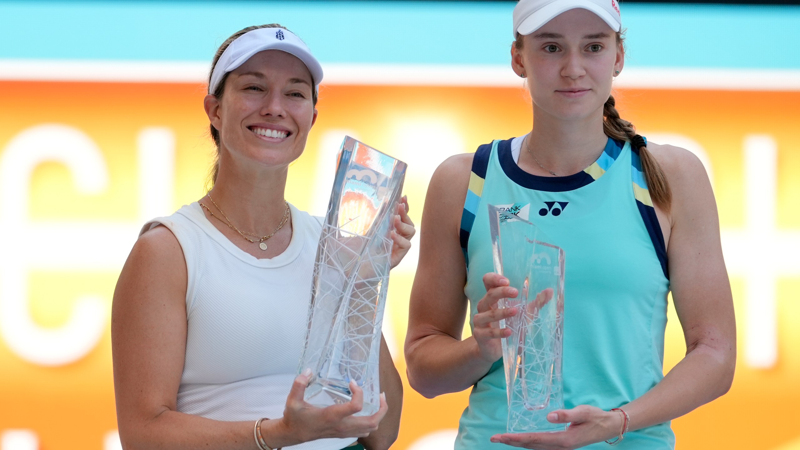 Watch Danielle Collins Beat Elena Rybakina in the 2024 Miami Open Final