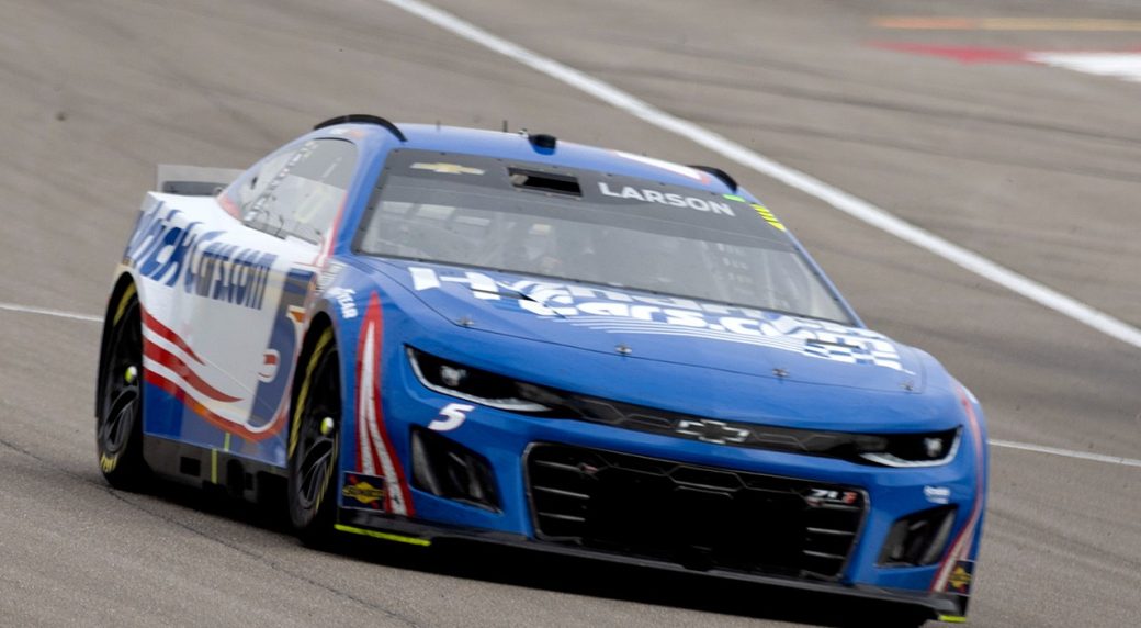 who got the pole for the nascar race on sunday
