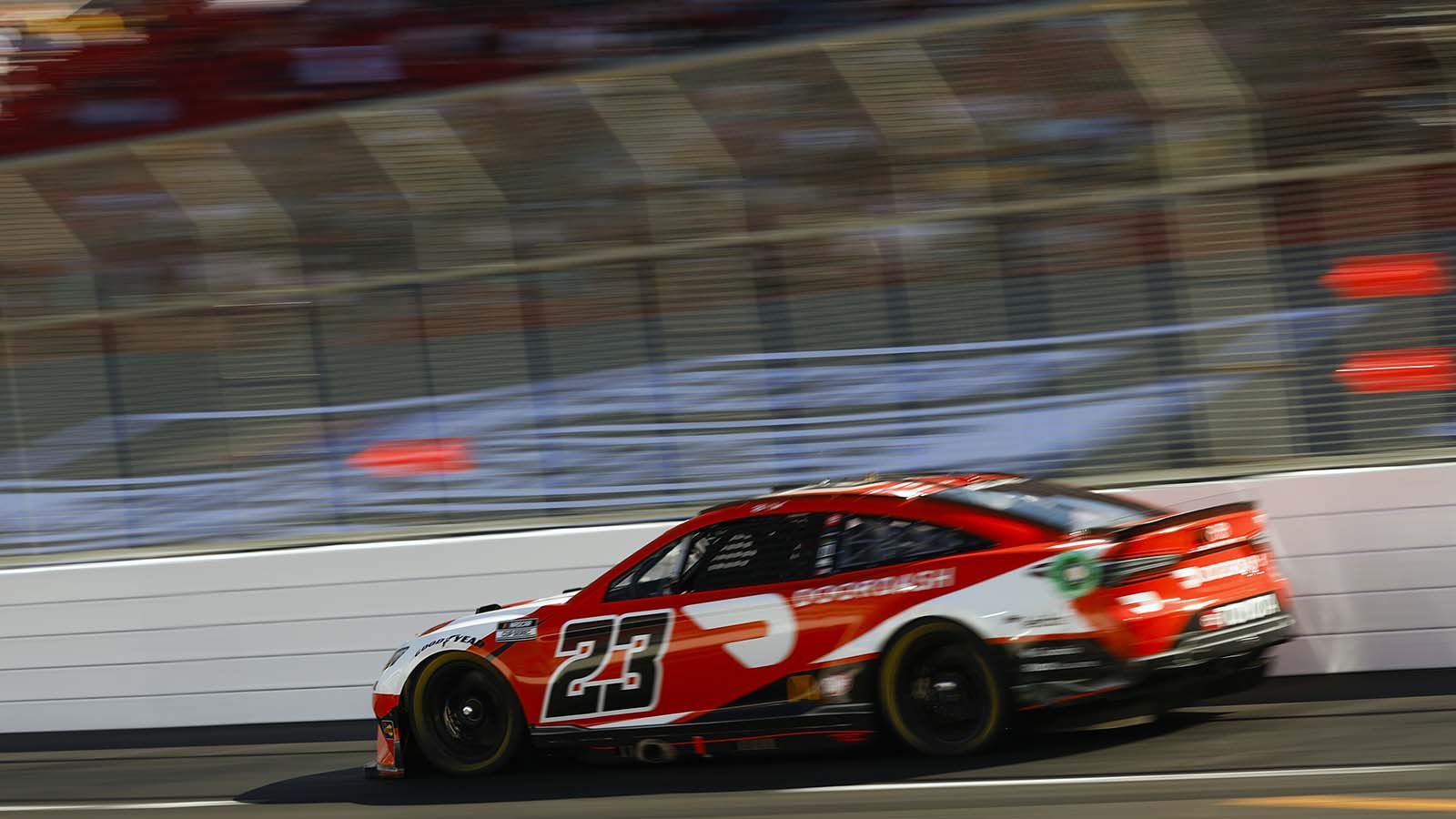 NASCAR Mechanic Salary: How Much Do They Make in 2024?