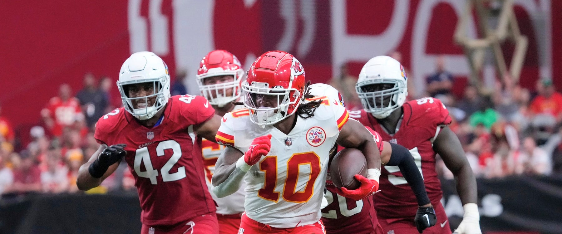 David Montgomery vs Isiah Pacheco: Who Should You Draft in Fantasy Football 2024?
