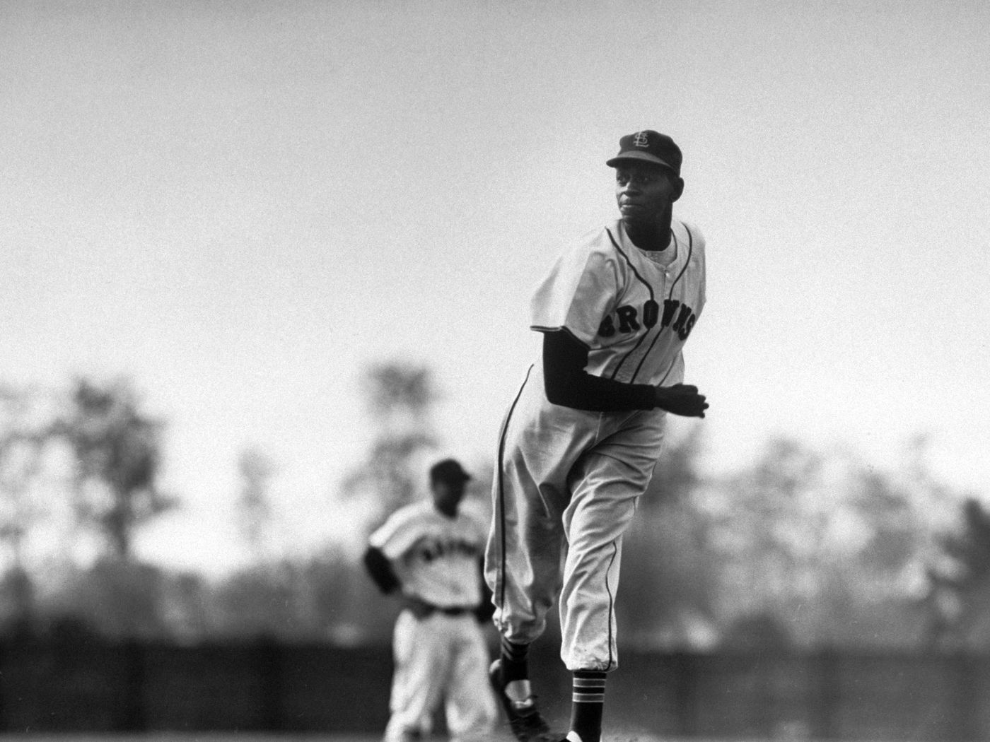 Best Black Pitchers of All Time: Iconic Players Who Shaped Baseball