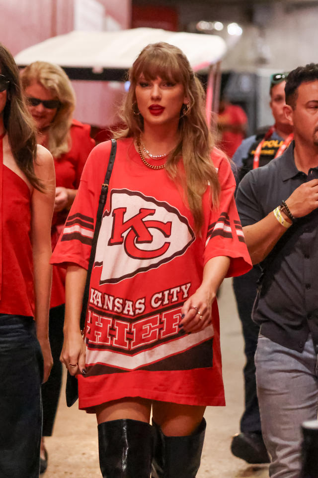 Shop Taylor Swift Kansas City Chiefs Shirt for Game Day Fashion