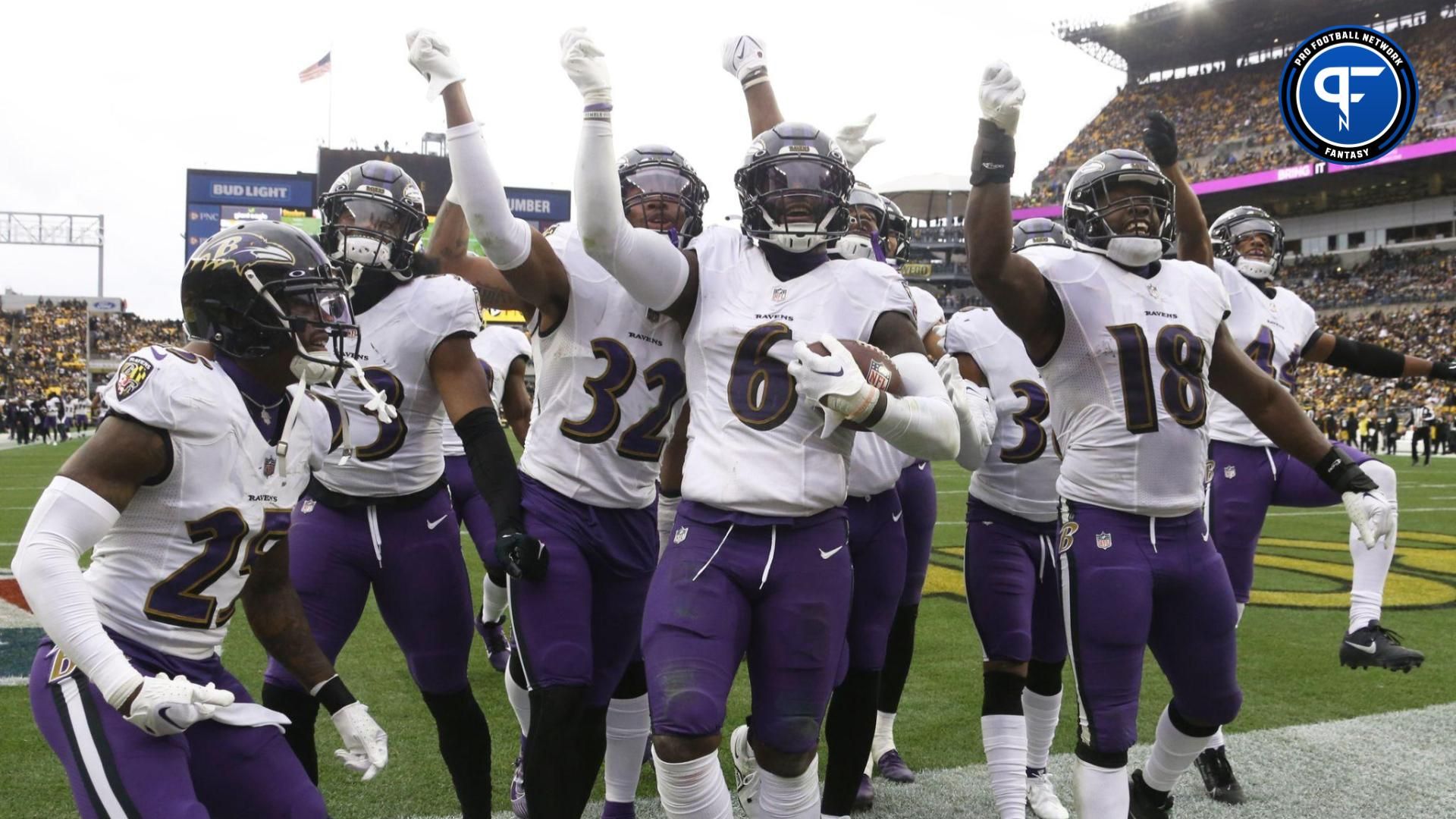 Best Week 14 Fantasy Football Defense Options: Rankings & Insights