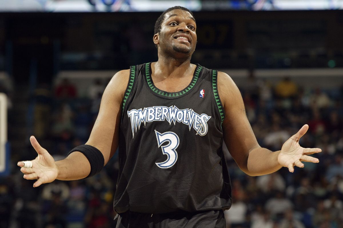 Discover the Heaviest NBA Player Ever: Weight Rankings Revealed
