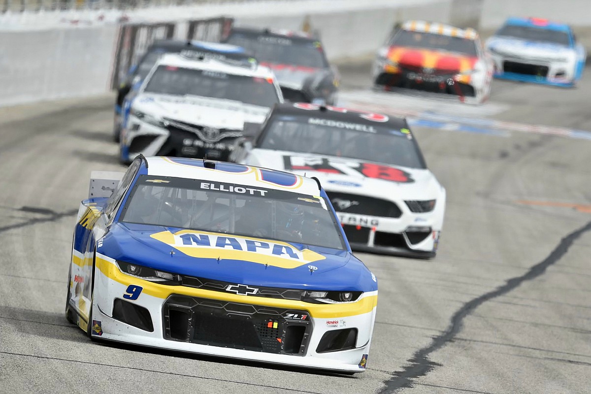 what are the chances of becoming a nascar driver