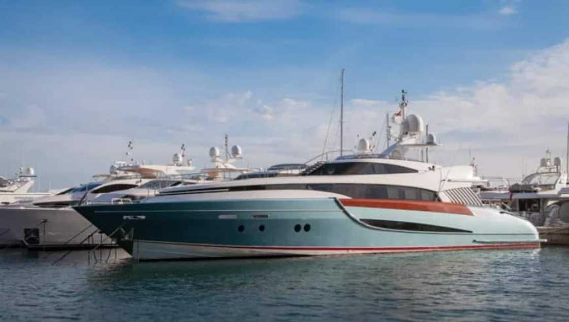 Is Shaquille ONeal's Yacht Worth $250 Million? Discover Shaqapulcos Opulence