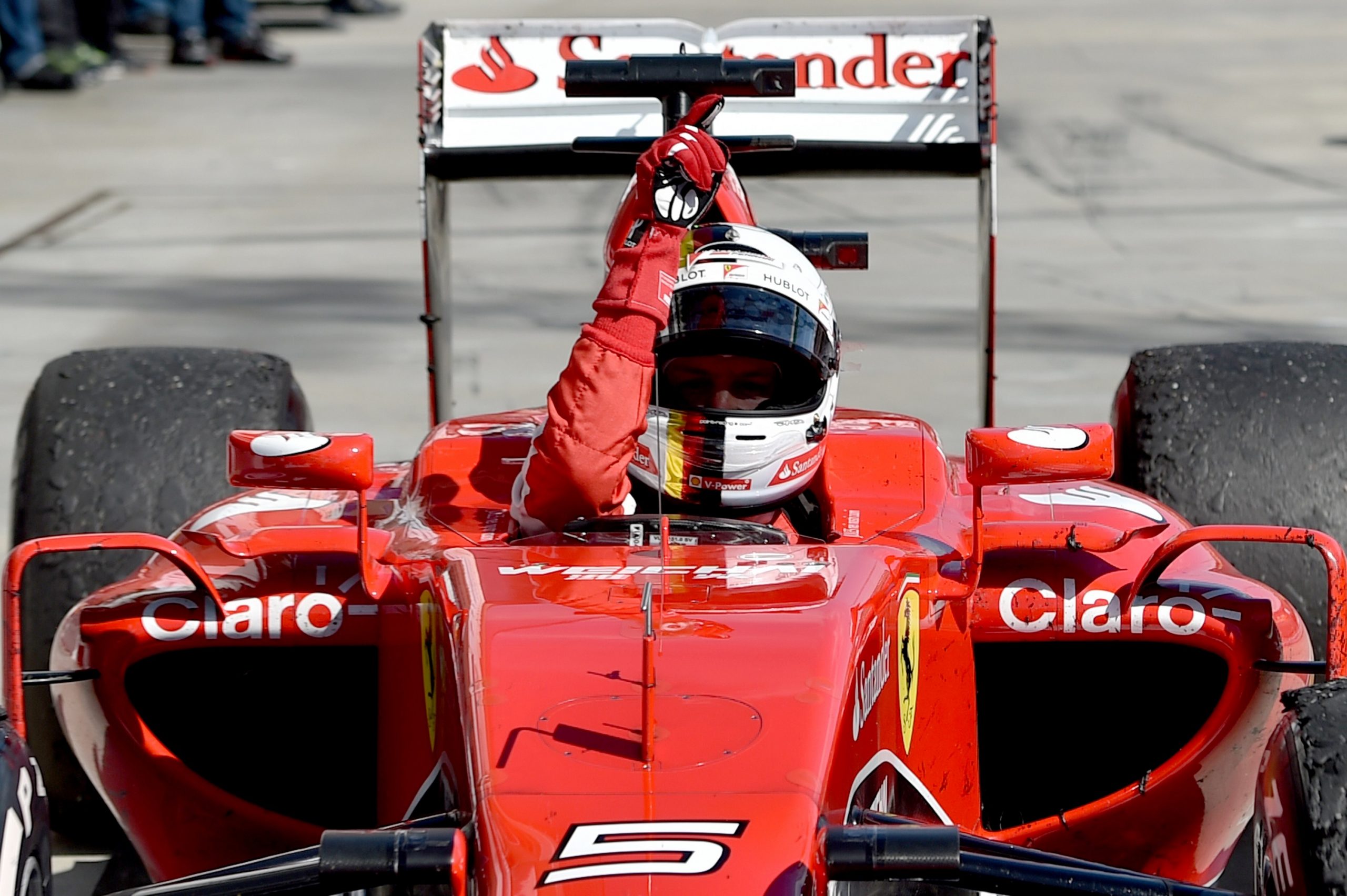 Do F1 drivers use both feet? Heres the answer everyone is talking about.