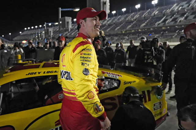 Whos on the Pole for the NASCAR Race Today? Check the Latest Pole Position News!
