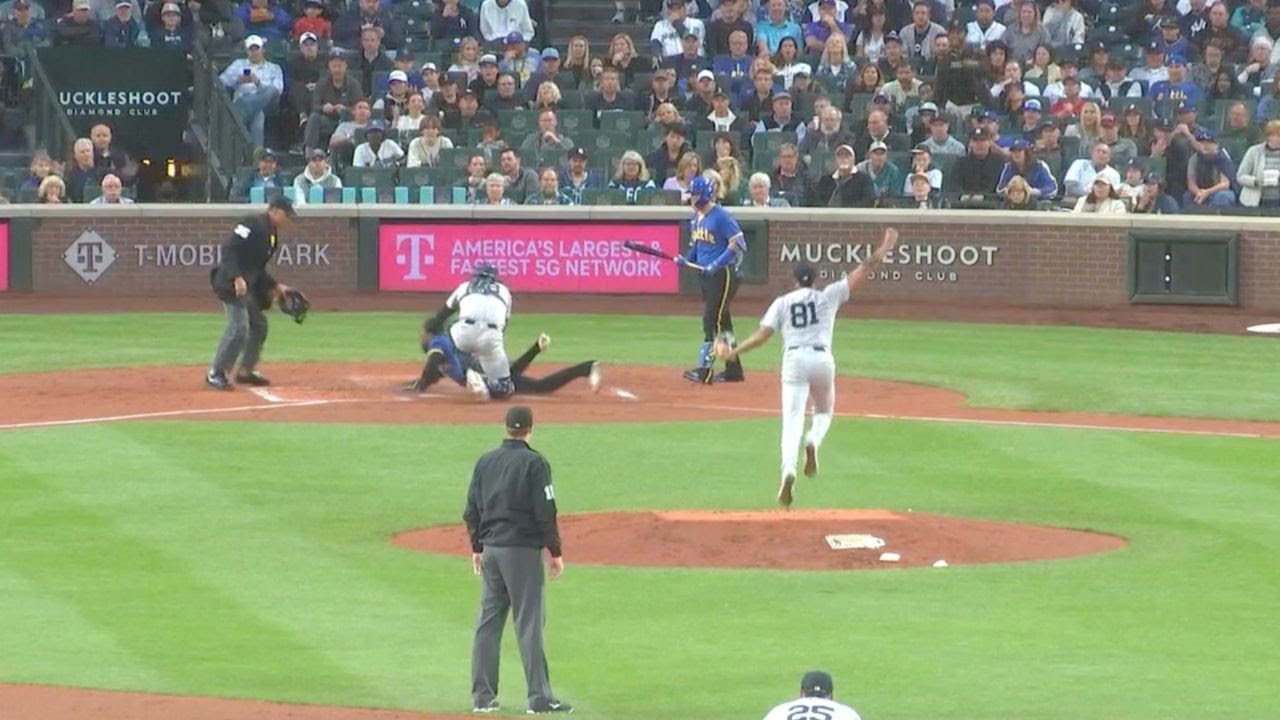 Baseballs Riskiest Move: Understanding When You Can Steal Home