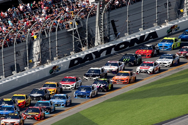 Vegas NASCAR Schedule: Plan Your Trip for the Big Race