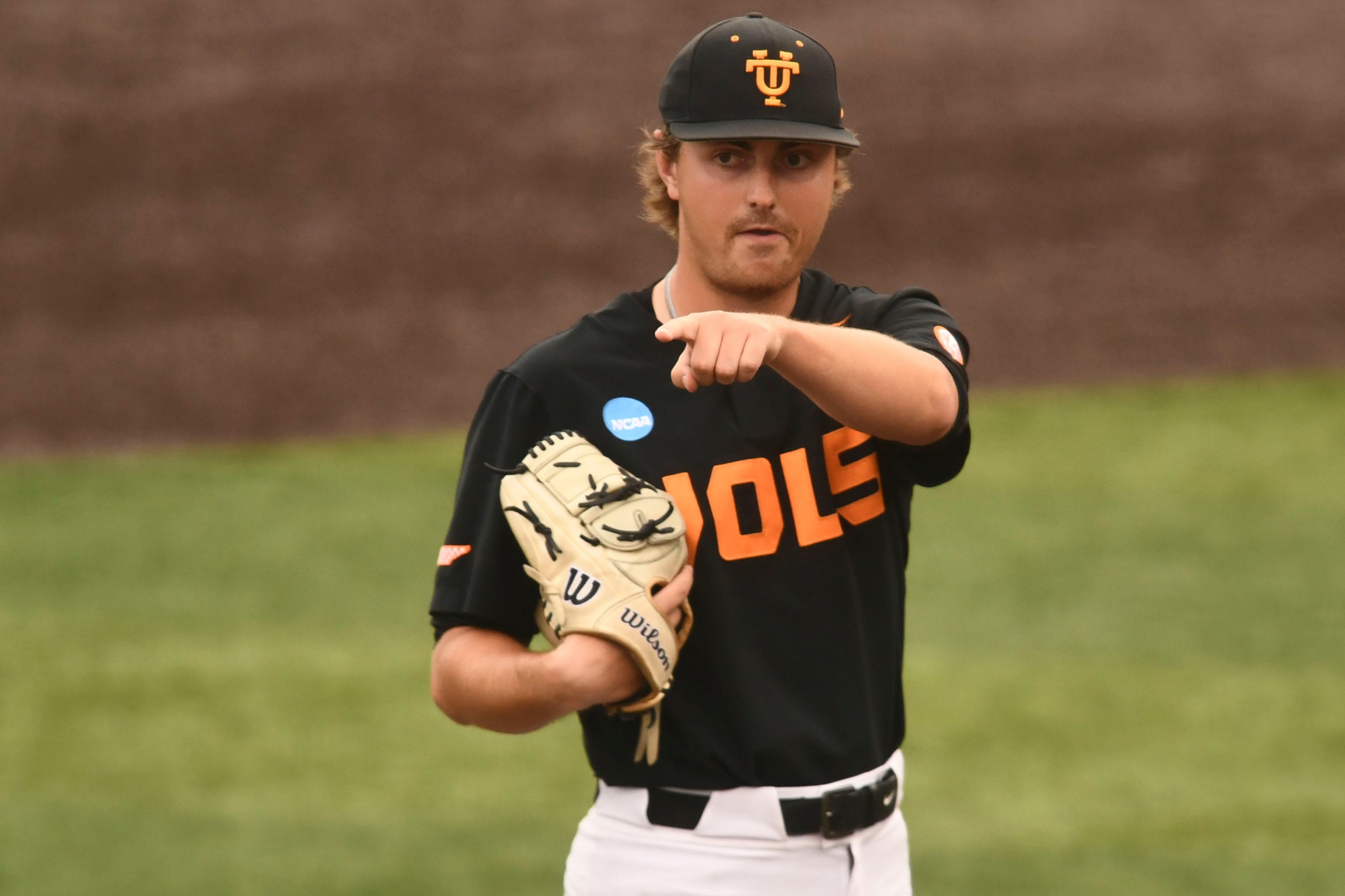 Checking in on the Game: Whats the Score of the Tennessee Evansville Baseball Game?