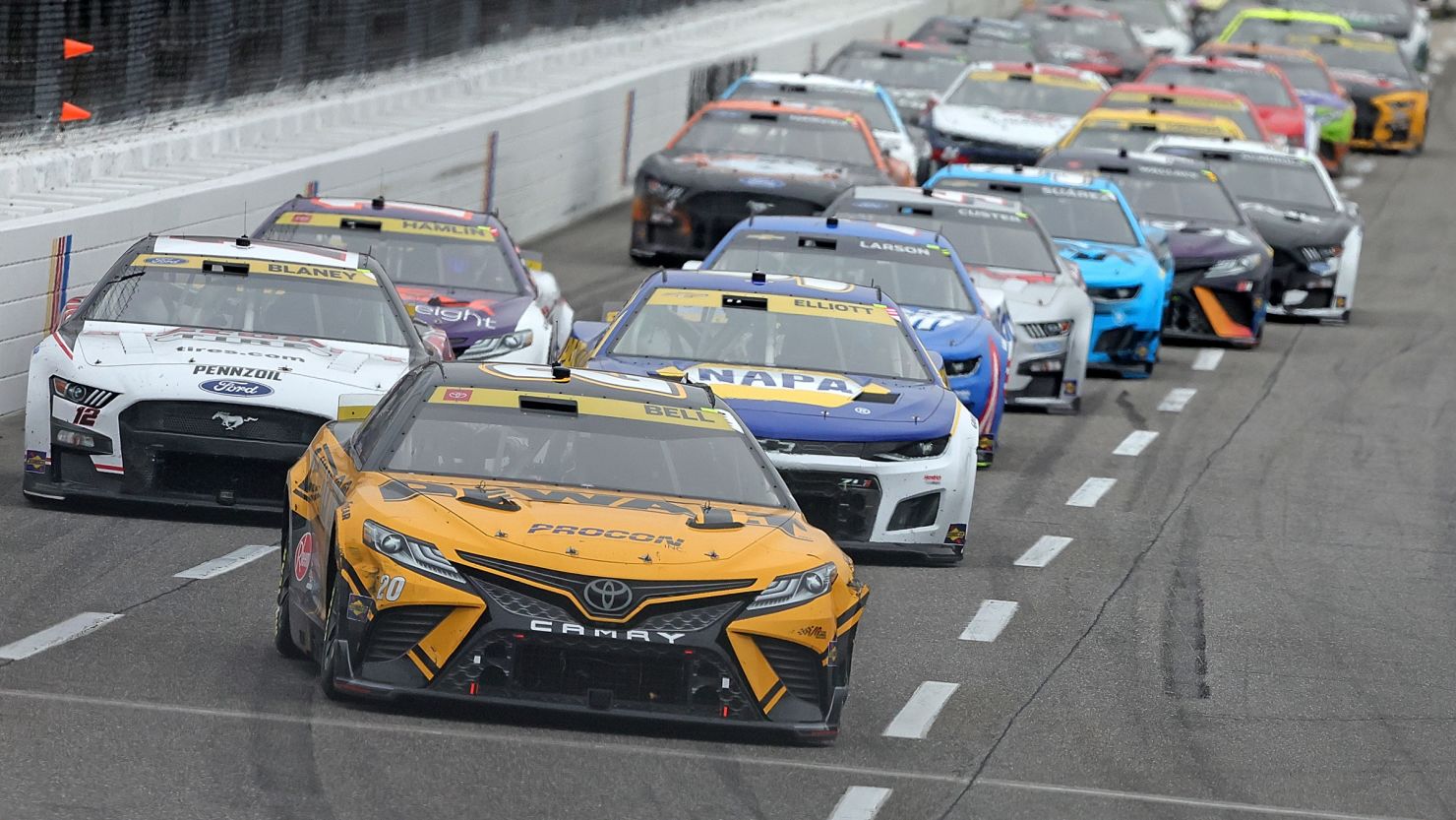 What time is the NASCAR Cup race on Sunday? Here is everything you need to know about it!