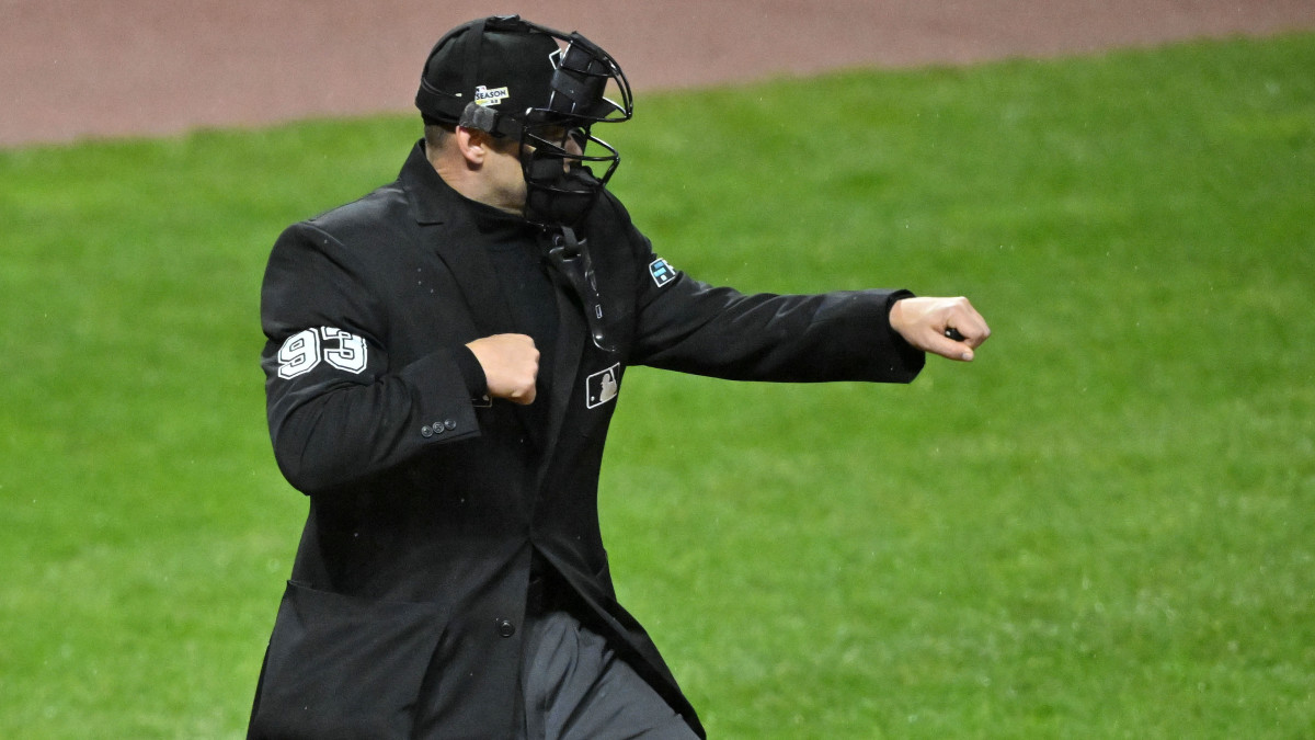 How to Become a Baseball Umpire and Start Your Officiating Journey Today