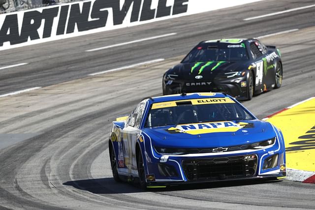 What time is the green flag for NASCAR race today? Get the complete schedule for todays NASCAR race!