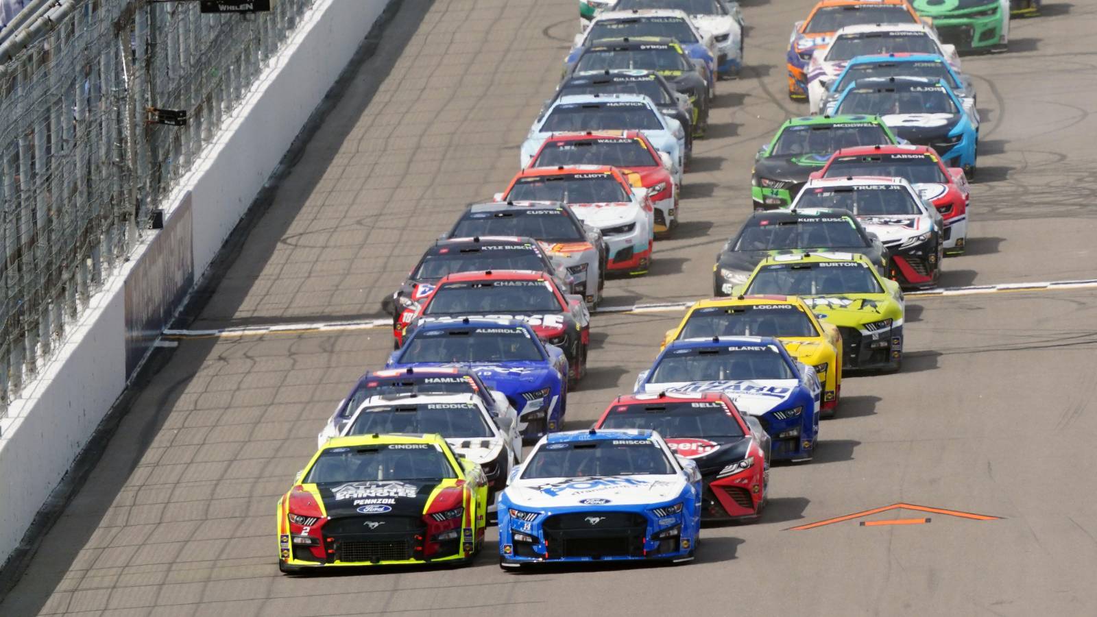 NASCAR vs F1 The Key Differences You Need to Know