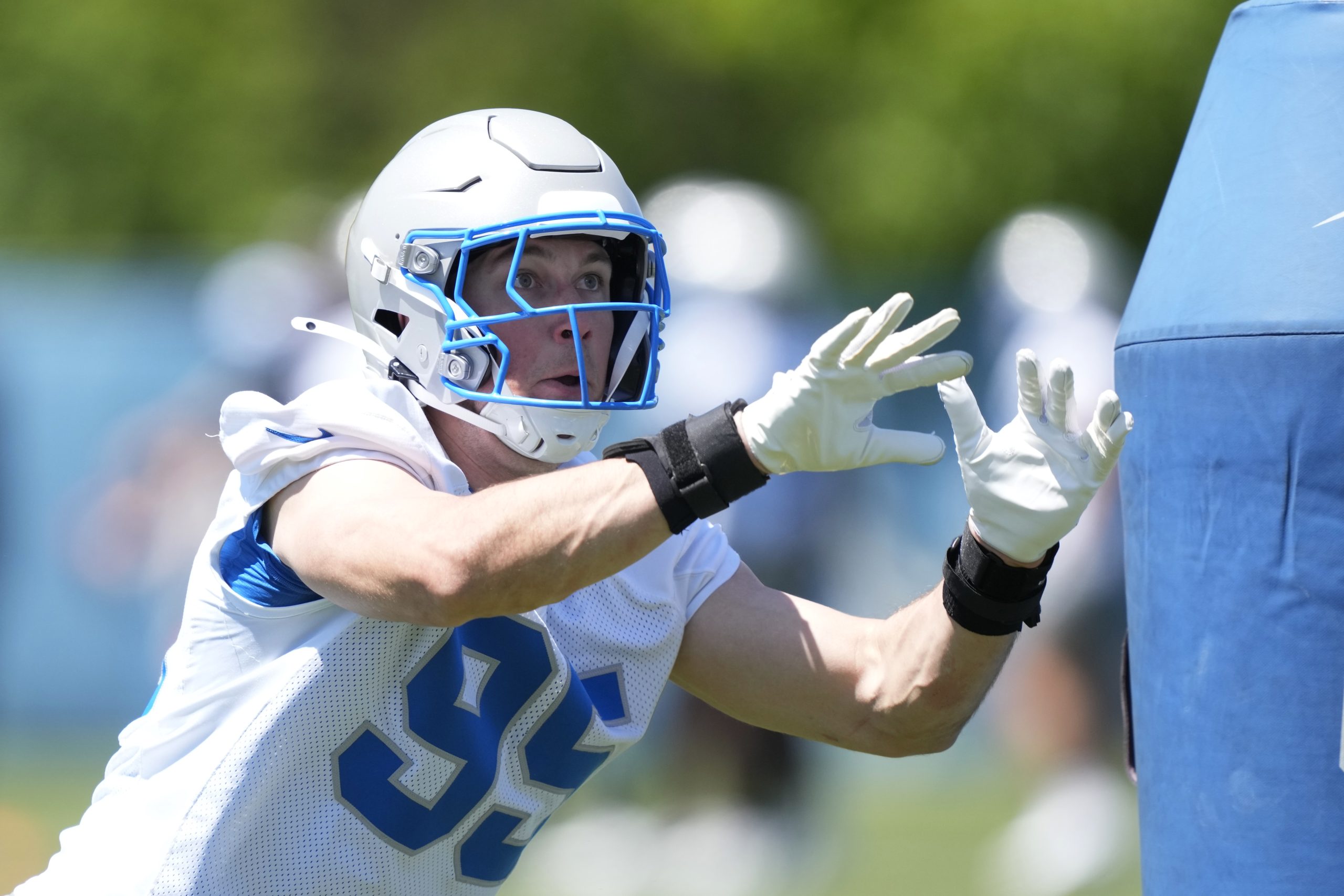 Can CFL Players Go to the NFL? The Jump from Canada Explained