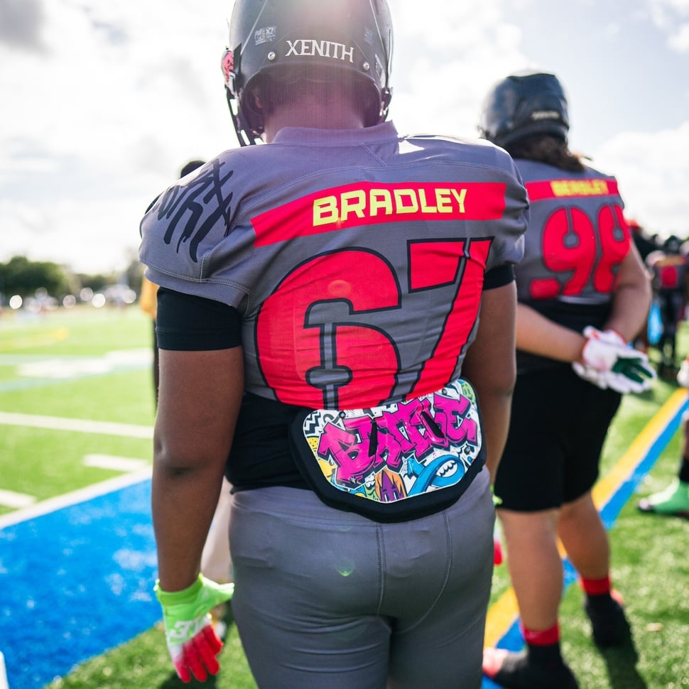 How Do You Wash Football Shoulder Pads? Quick and Easy Cleaning Methods!