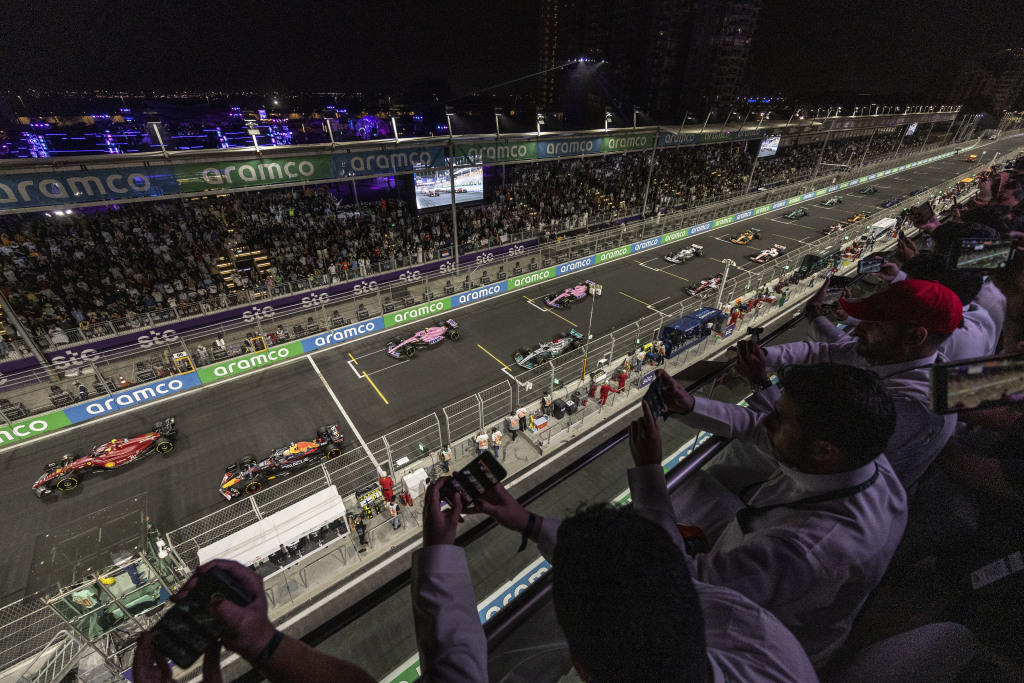 Paddock Passes F1: How Much Do They Cost? Find Out the Prices and Perks Now!