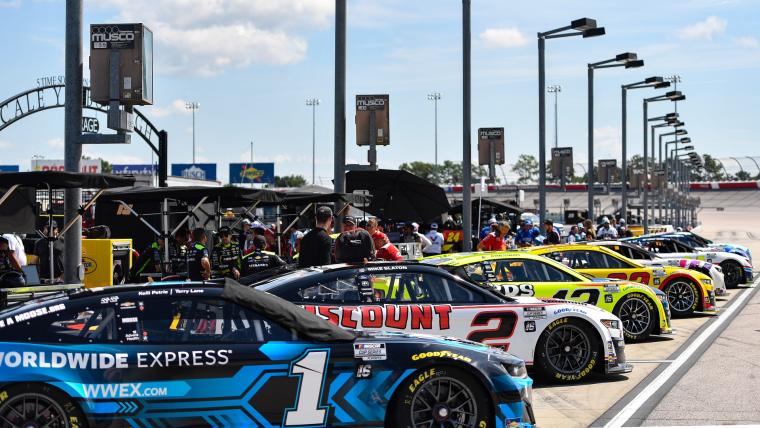 Wondering what time is the nascar cup race on today? Full schedule inside!
