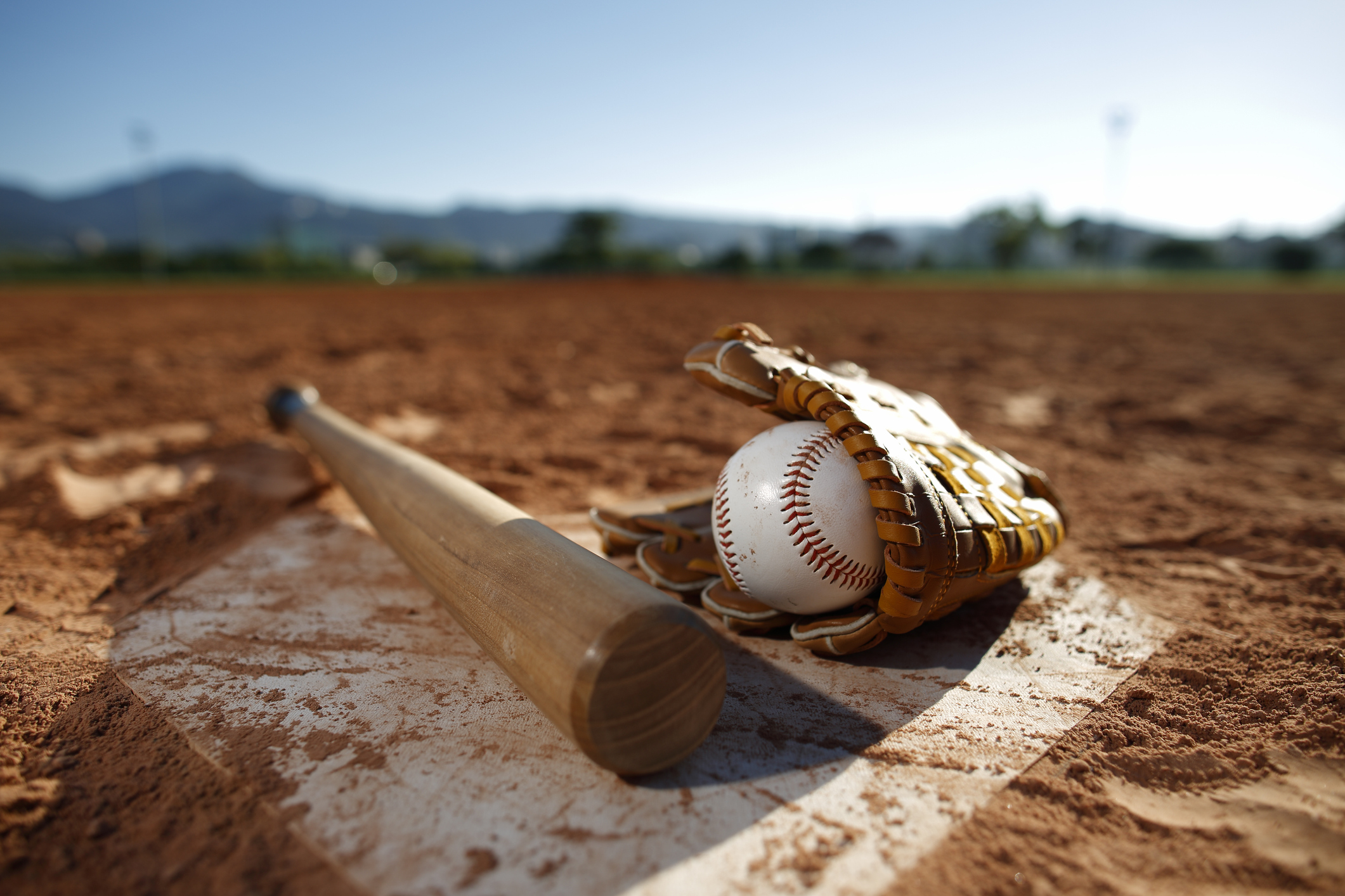 How Many Ways to Get on Base in Baseball? Discover the Simple Secrets!