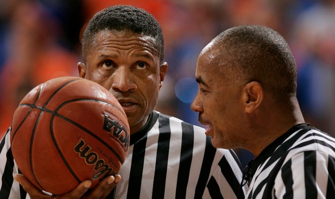 Wondering how much do SEC football referees make? You might be surprised!
