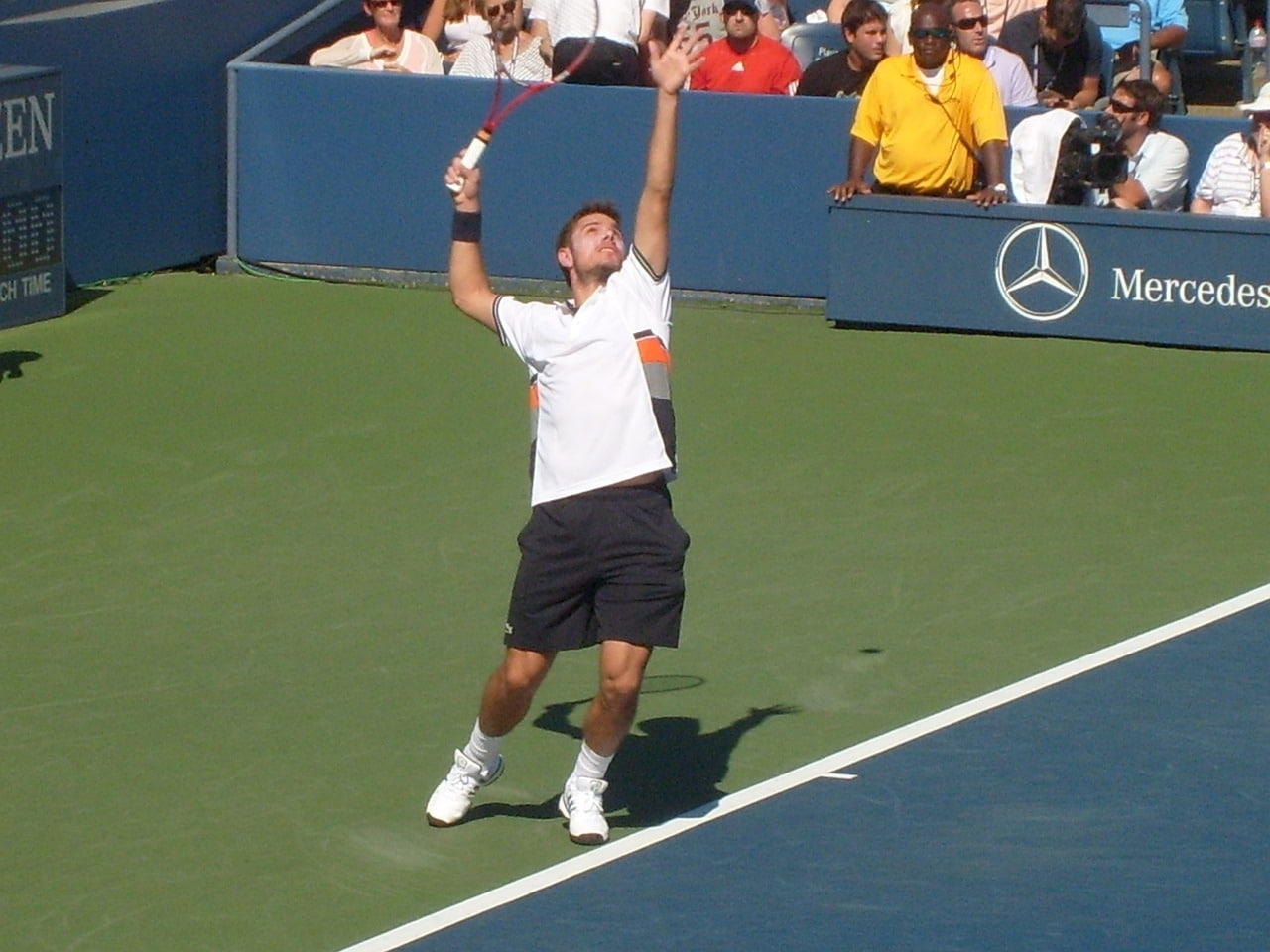 What is a Tennis Pro? Heres How to Become a Pro Tennis Player!