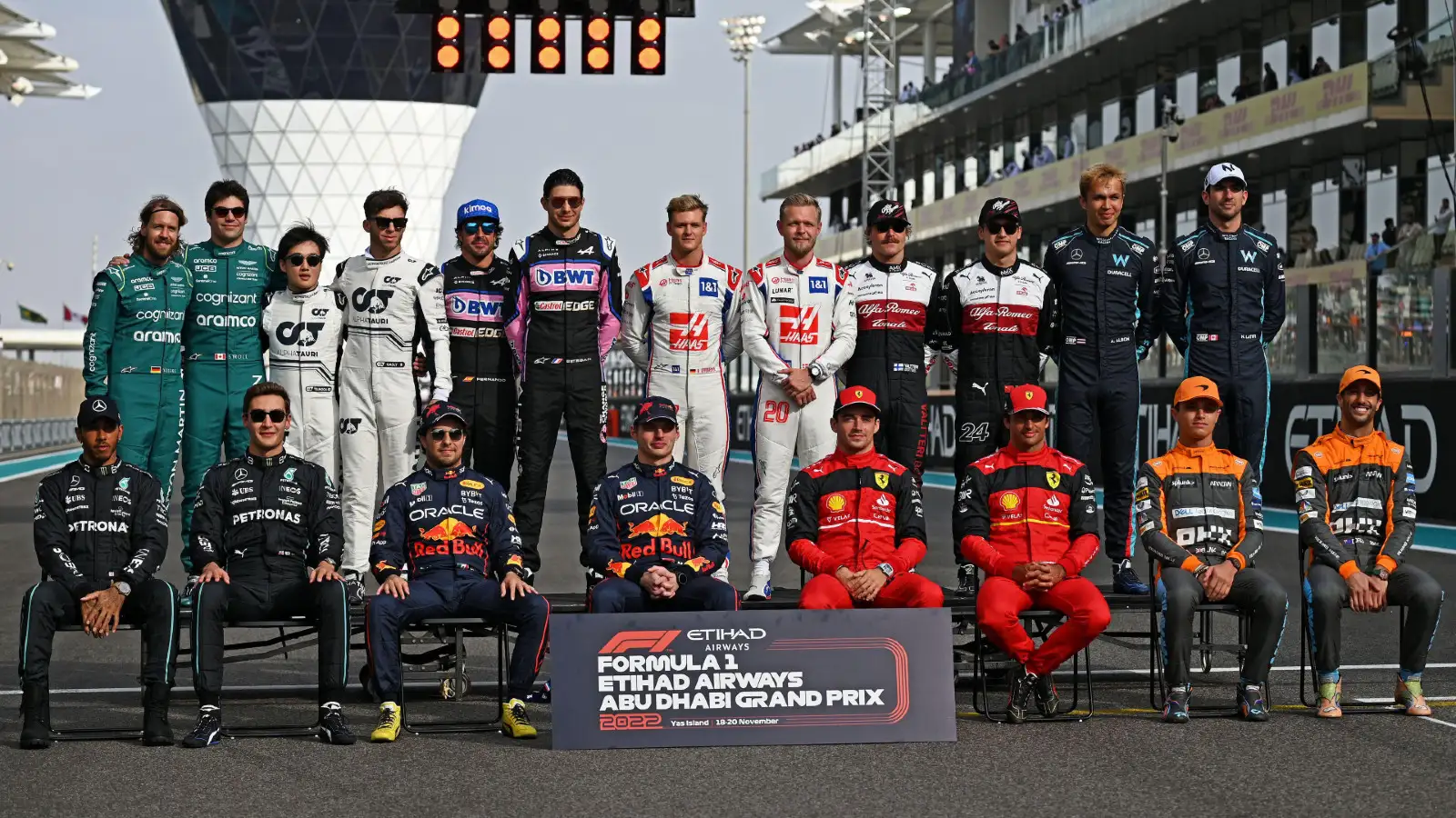 How Tall Is Lance Stroll Compared to Other Formula 1 Drivers?