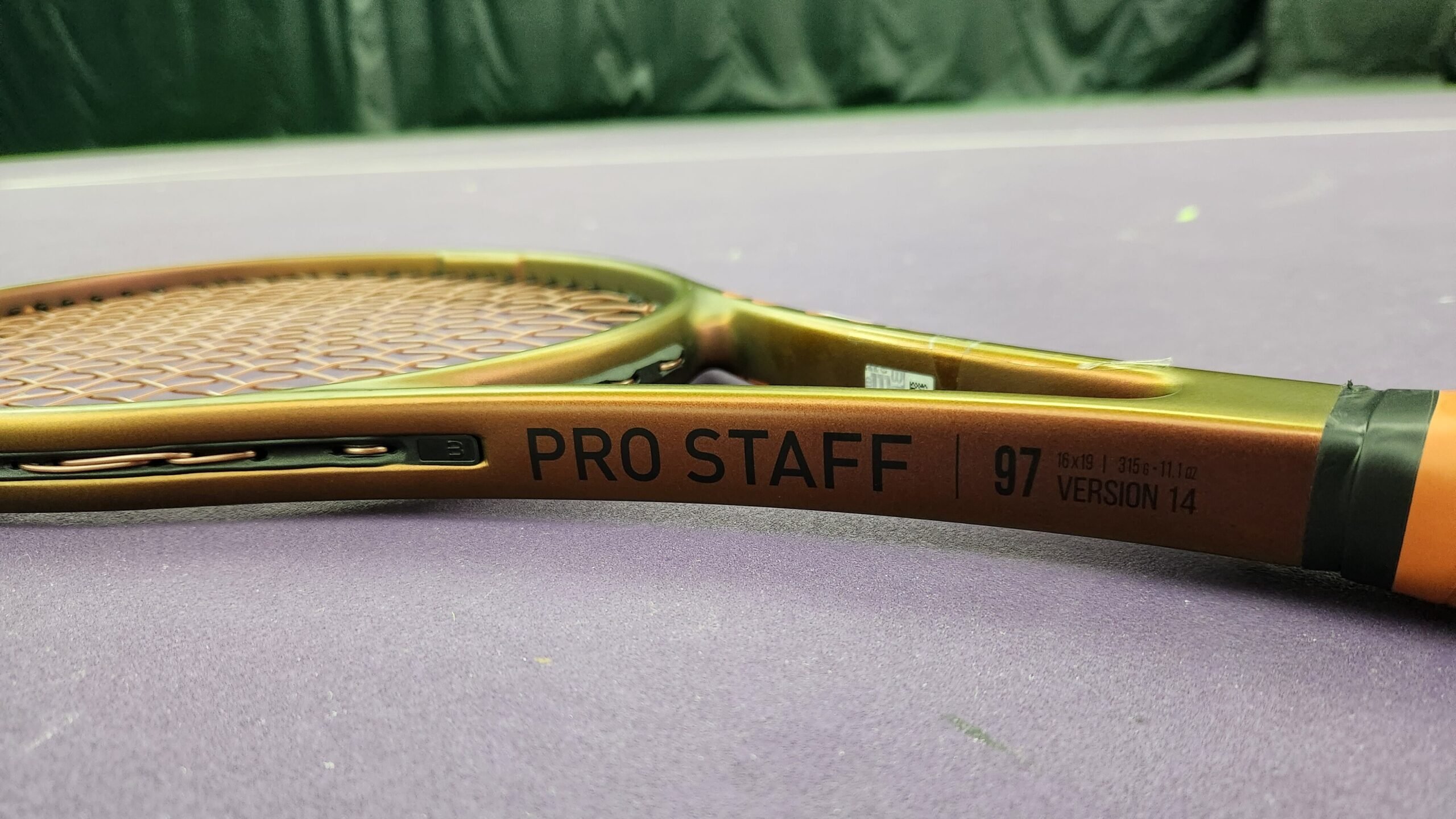 Thinking of a Professional Tennis Racket? Cost and Options Explained Clearly!
