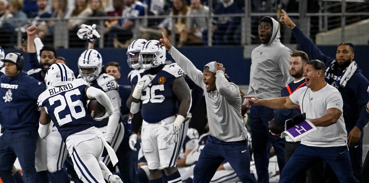 Defense Scoring in Fantasy Football: Get More Points (2024 Tips)